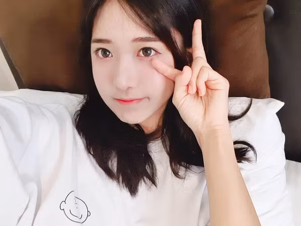 Penguin chia sẻ về những câu chuyện 'tình một đêm' của mình, hay thậm chí là việc làm chuyện ấy mà không có dụng cụ bảo vệ. Phần điên rồ nhất thì có lẽ là khi mà nàng streamer còn thẳng thắn công khai nhu cầu rất cao của mình với kỷ lục là 3 lần/ngày.