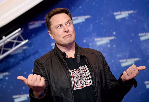 Hôm 26/1, Giám đốc điều hành SpaceX, Elon Musk, đã đăng trên Twitter với nội dung thuyết phục các quan chức của Ủy ban Truyền thông Liên bang rằng nên cho phép SpaceX di chuyển một số vệ tinh Starlink của mình xuống độ cao thấp hơn so với kế hoạch ban đầu.