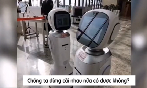 Hai robot tên Tutu và Wangbao làm nhiệm vụ hướng dẫn, cung cấp thông tin cho khách tham quan thư viện.