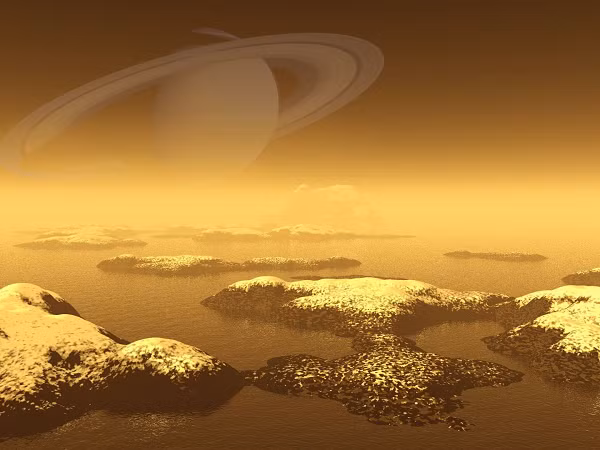 Trong khi chúng ta biết rằng methane lỏng có xu hướng rơi gần các cực. Người ta cho rằng sự khác biệt giữa thời tiết ẩm ướt, mát mẻ ở vĩ độ cao hơn so với thời tiết khô, ấm áp ở vĩ độ thấp có thể gây ra bão.