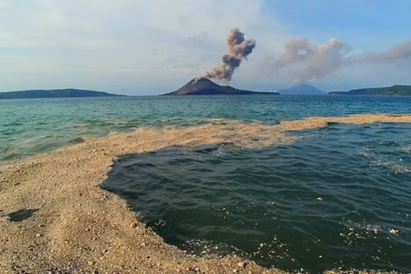 Tuy nhiên, cách những khối đá bọt giữ được không khí, ngăn việc rò rỉ trong suốt nhiều năm chỉ mới được phát hiện ra.