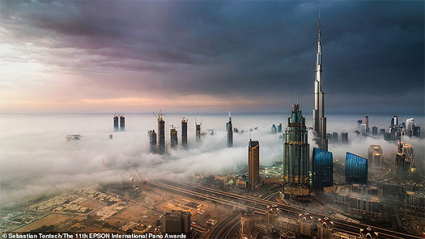 Ảnh Dubai do nhiếp ảnh gia người Tây Ban Nha Sebastian Tontsch chụp.