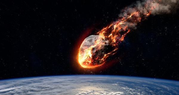 Chuyển động đó sẽ được phản ánh trong sự phân bố các đồng vị uranium và thorium. Họ đã tìm thấy điều mình trông chờ. Chưa kể, do các đồng vị uranium và thorium có chu kỳ bán rã ngắn, nên sự phân bố của chúng chứng minh nước thậm chí vẫn tồn tại trong vật thể khoảng 1 triệu năm về trước.