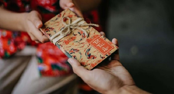 Các ứng dụng mừng tuổi online qua điện thoại thông minh đã xuất hiện trên thị trường từ 2 năm qua nhưng do tác động của dịch COVID-19 được cho là sẽ thúc đẩy nhiều người tìm đến dịch vụ này hơn trong dịp tết Tân Sửu tới đây.