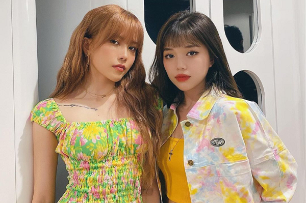 Nguồn cơn bắt dầu từ việc Linh Ngọc Đàm chia sẻ lại story trên Instagram của Thiều Bảo Trâm để an ủi người chị thân thiết đang gặp chuyện buồn.