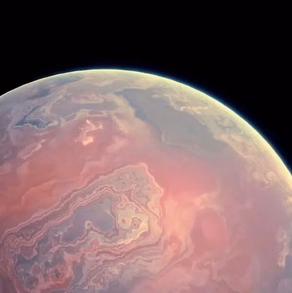 TOI 1338 là một hệ sao đôi nằm trong chòm sao Hội Giá, khoảng 1.300 năm ánh sáng từ Trái Đất. Nó được quay quanh bởi một hành tinh circumbinary tên là TOI 1338b. Hai ngôi sao với khối lượng khoảng 1,2 và 0,325 M xoay quanh nhau mỗi 14,6 ngày.