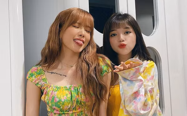 Chính vì sự thân thiết này, không quá ngạc nhiên khi thấy cô nàng streamer lên tiếng bức xúc khi người chị thân thiết gặp chuyện buồn.