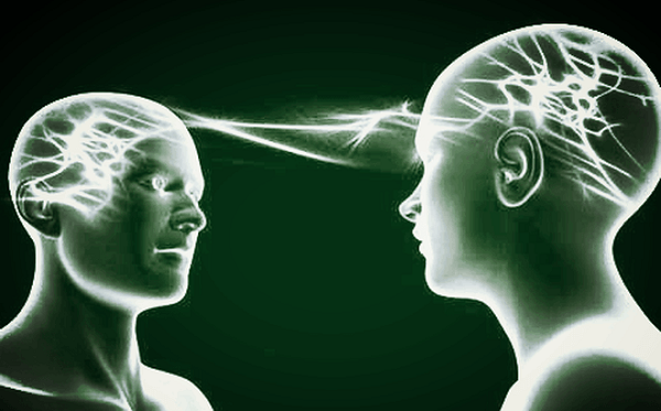 Phụ nữ thiên về cảm xúc, nhạy bén và thích suy luận, do đó họ thường nói rằng mình có giác quan thứ 6.