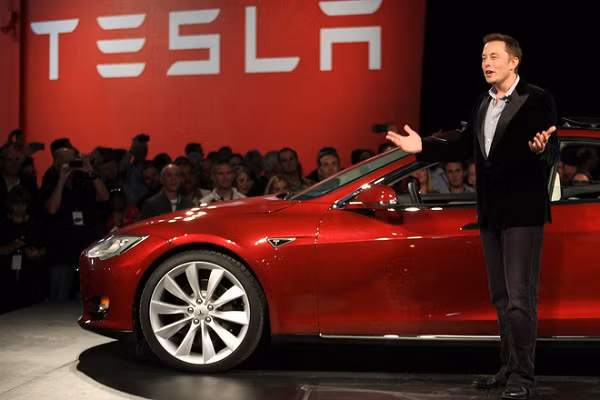 Dù nổi tiếng hay "cà khịa" các hãng ô tô khác nhưng mỗi khi nhắc đến Volkswagen, Elon Musk luôn nói đến những điều tốt đẹp và rất thiện chí.