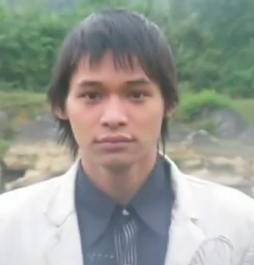  Độ Mixi hay Mixi Gaming tên thật là Phùng Thanh Độ, là một trong những Streamer, Caster nổi tiếng trong cộng đồng PUBG Việt Nam.