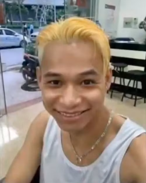 Ai xem cũng phải ấn tượng về độ "chất chơi người dơi" của anh. Riêng con dân của bộ Tộc thì được dịp không ngừng phấn khích vì được biết về "một thời oanh liệt" của người mình hâm mộ.