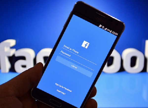 Khoản tiền vay thường khá lớn nên người được đề nghị vay cần gọi lâu hơn, ví dụ đặt thêm câu hỏi trong cuộc gọi là vay cho ai, bao giờ trả. Cuộc gọi kéo dài có thể làm lộ những điều bất thường. Đồng thời cần có thêm những cách xác nhận khác.