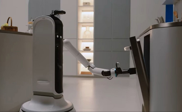 Bot Handy được ví như robot quản gia, khi có thể làm việc nhà, thậm chí phục vụ đồ uống cho chủ nhân. Trong video giới thiệu, Bot Handy có thể xếp bát đĩa vào máy rửa bát và lấy ra.