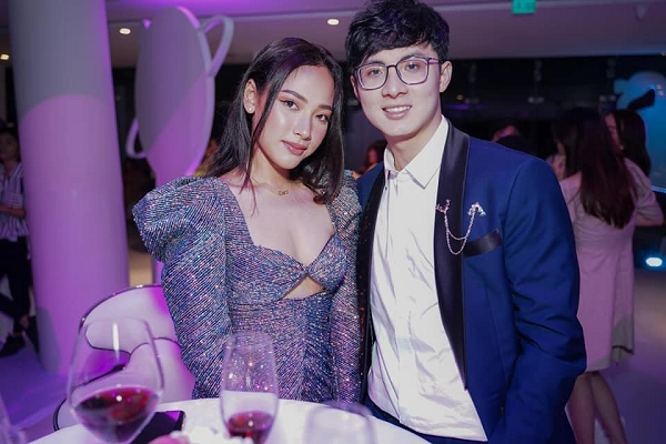 Đầu tháng 10/2019, Noway nói lời chia tay sau 4 năm gia nhập vào đấu trường game thủ chuyên nghiệp và chọn cho mình hướng làm streamer toàn thời gian.