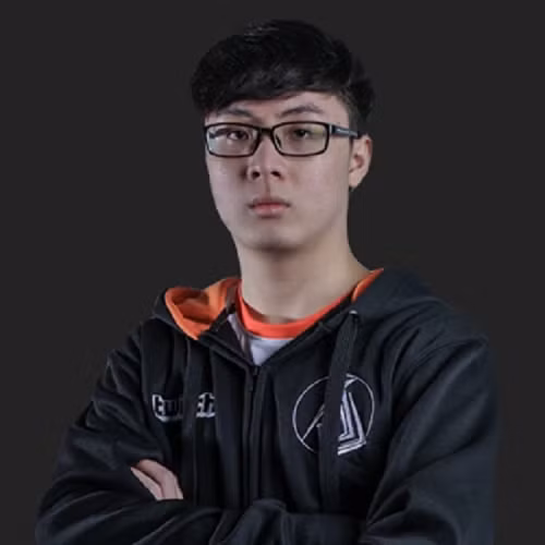 Được sự hỗ trợ từ Thầy Giáo Ba và Ba Tú, Noway sẽ phát triển công việc stream dưới mái nhà chung của SBTC tại Kingdom Next Gen Hoà Hưng.