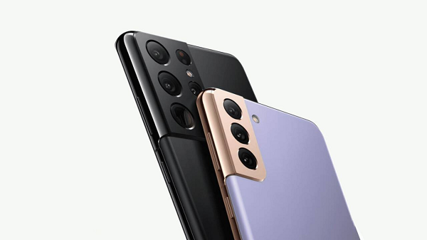 Về cấu hình rò rỉ, Samsung Galaxy S21+ sở hữu màn hình 6.7 inch độ phân giải 2.400 x 1.080 pixels, có cụm ba camera 12MP ở phía sau và dung lượng RAM – bộ nhớ trong lần lượt là 8GB và 128GB. Galaxy S21+ dự kiến được gia tăng dung lượng pin lên mức 4.800 mAh và chạy chip Exynos 2100, đây là bộ vi xử lý sản xuất trên tiến trình 5nm với điểm Geekbench rò rỉ rất mạnh.