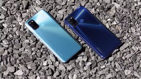 Realme C17 gây ấn tượng với chip Snapdragon 460, đi kèm dung lượng RAM lên tới 6GB và bộ nhớ trong 128GB. Ngoài ra, Realme C17 còn gây ấn tượng với hệ thống 4 camera sau 13MP + 8MP + 2MP + 2MP và máy ảnh selfie 8MP ở mặt trước.