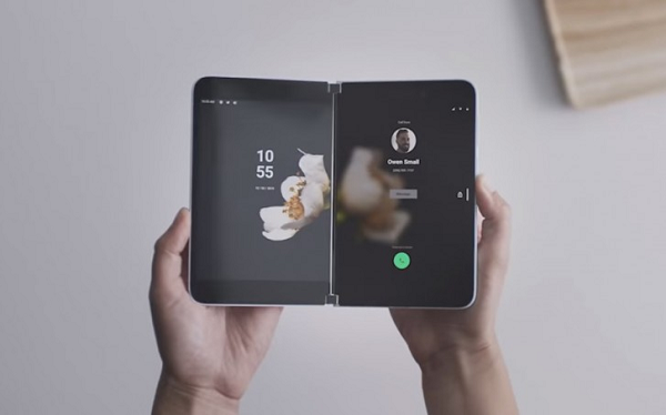 Giá bán cũng là vấn đề bởi nếu bỏ 1.400 USD cho Surface Duo, người dùng chỉ nhận được chip xử lý Snapdragon 855 của năm 2019, không có sạc nhanh, thiếu sạc không dây và chỉ có mạng 4G.