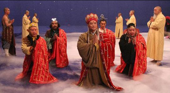 Để đến được Tây Thiên thỉnh kinh, Đường Tam Tạng và 3 đồ đệ của mình phải trải qua 81 kiếp nạn. Bốn nhân vật chính trong câu chuyện có những tính cách khác nhau.