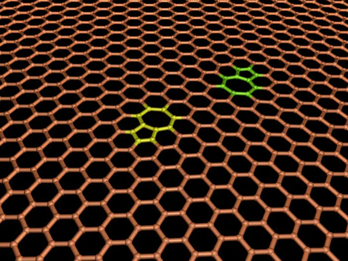 Hiệu điện thế ép các ion giữa các lớp graphene - và càng đẩy nhiều ion, bức xạ nhiệt được phát ra càng ít và nó trông càng lạnh, tức càng vô hình trước các thiết bị tầm nhiệt.