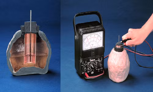 "Loại pin này luôn thu hút sự quan tâm giống như một món đồ cổ hiếm có. Chúng chỉ được tạo ra một lần. Theo như chúng tôi biết, không còn ai khác tìm thấy những thứ như vậy. Đây là hiện vật kỳ lạ, là điều bí ẩn của cuộc sống", BBC dẫn lời Paul Craddock, chuyên gia lĩnh vực luyện kim tại Bảo tàng Anh, cho hay.