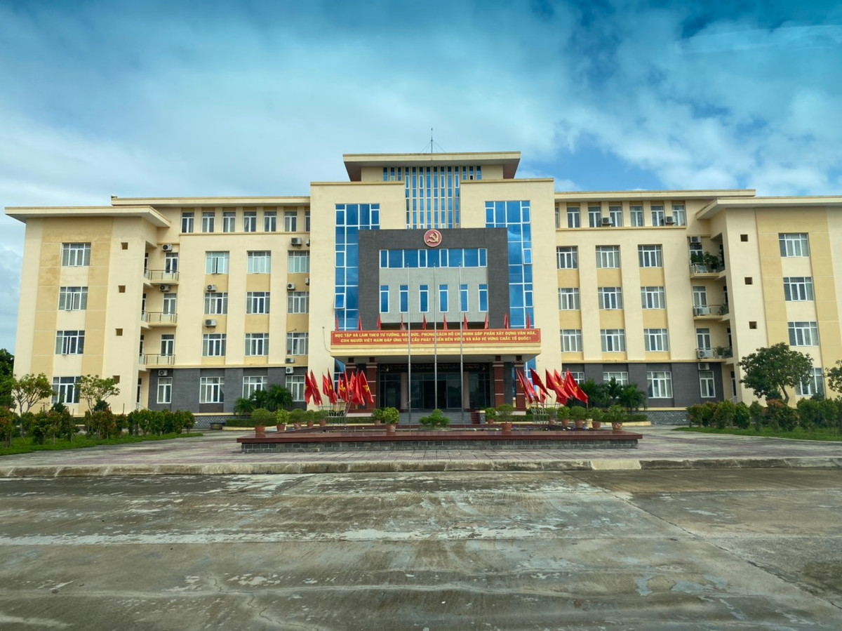 Quảng Bình: Chiếm đất hàng xóm, Phó bí thư xã vẫn “thoát” kỷ luật - Hình 2 Quang Binh: Chiem dat hang xom, Pho bi thu xa van “thoat” ky luat-Hinh-2