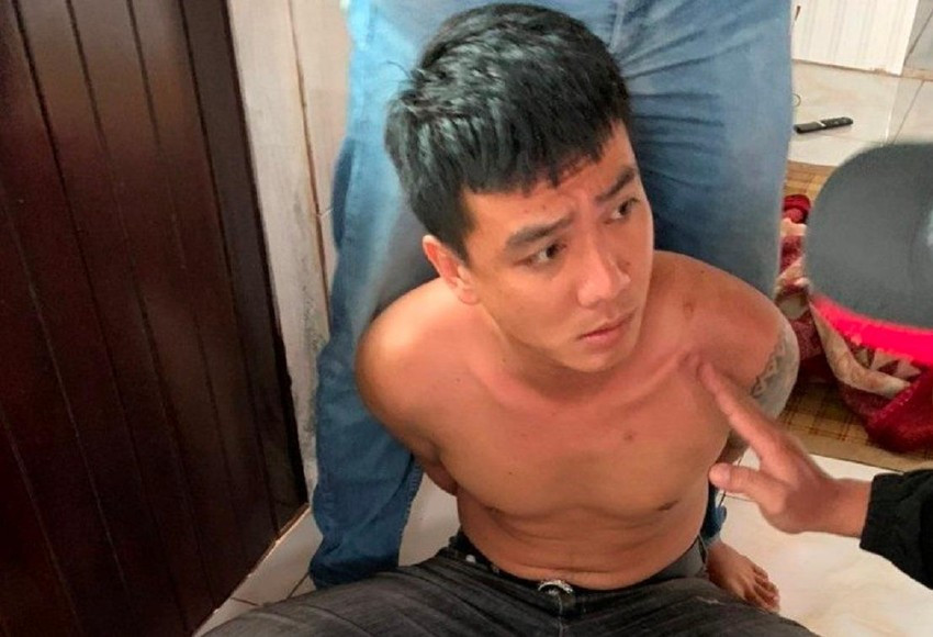  Nổ súng vào quán cà phê làm 2 người bị thương: Trưa 13/10, UBND xã Bình Thuận (huyện Bình Sơn, Quảng Ngãi), xác nhận trên địa bàn xã vừa xảy ra vụ nổ súng khiến hai người bị thương. Sáng cùng ngày, Đ.T.Q. (27 tuổi, ngụ thôn Tuyết Diêm 2, xã Bình Thuận) đón taxi đến trước quán cà phê Kim Băng (thôn Tuyết Diêm 1, xã Bình Thuận), dùng súng bắn vào trong quán cà phê khiến hai người 2 người bị trúng đạn.