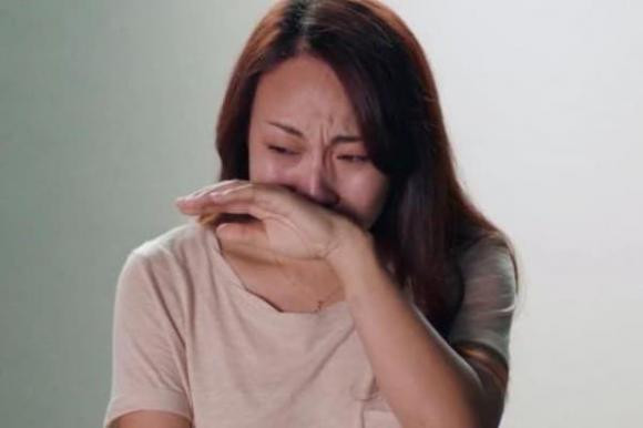 Ngay khi biet vo toi bi mat y thuc, bo me bat ben ngoai phai don ve