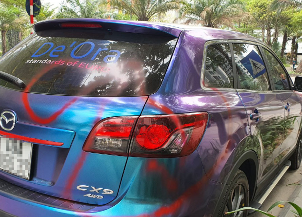 Theo vị lãnh đạo Công an quận Bắc Từ Liêm, có thể các ô tô này để chắn lối đi lại của nhà dân nên đối tượng dùng sơn xịt vào xe. Vụ việc cụ thể thế nào thì cơ quan công an đang tiến hành điều tra, xác minh làm rõ. 