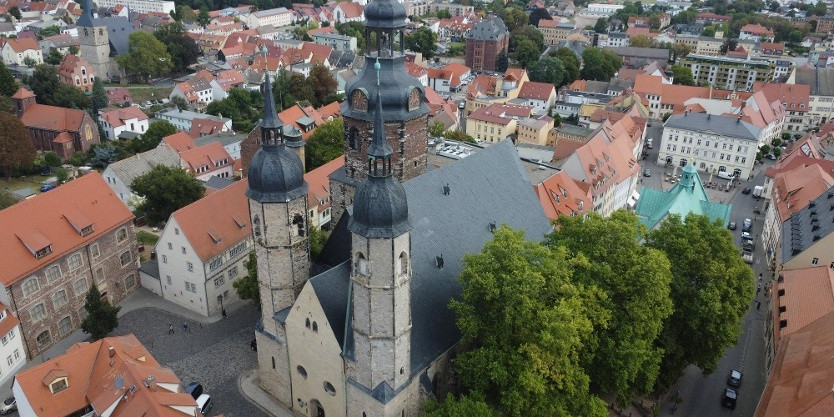 Các chuyên gia khảo cổ nhận định, kho báu khổng lồ được cất giấu vào khoảng những năm 1640. Chúng có giá trị cao hơn nhiều so với số tiền một nghệ nhân thời đó kiếm được trong vòng một năm. (Ảnh: Outdoor Active).