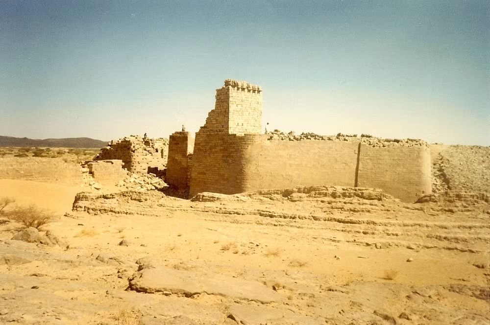 Vương quốc Saba phát triển thịnh vượng nhờ buôn bán dọc theo Con đường Gia vị (hay còn gọi Con đường Hương liệu) kết nối miền nam Arab với cảng Gaza trên biển Địa Trung Hải. Thành phố cổ Marib cũng là một trong những điểm dừng chân dọc tuyến đường mà các thương gia sẽ nghỉ ngơi và trao đổi hàng hóa. Ảnh: Dennis/Flickr.