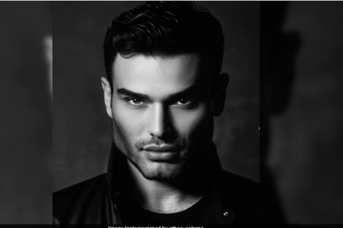 Được mệnh danh là "Nostradamus sống", nhà ngoại cảm Athos Salome thu hút sự chú ý của công chúng khi đưa ra những dự đoán về tình hình thế giới trong năm 2025. Trước đó, ông được cho là đã tiên đoán chính xác những sự kiện lớn như đại dịch COVID-19, cuộc xung đột ở Ukraine. Ảnh: Instagram nhân vật.