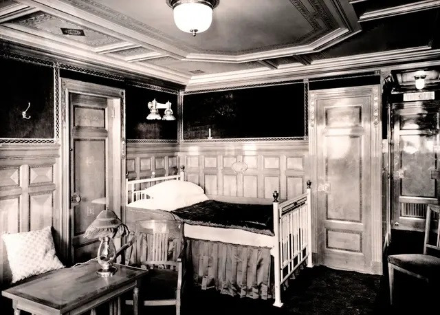 Sau khi tàu Titanic gặp thảm kịch kinh hoàng, các nhà điều tra, chuyên gia đã phân tích tình hình, các ghi chép, hồ sơ liên quan. Theo đó, họ phát hiện thủy thủ đoàn tàu Titanic đã phớt lờ một số cảnh báo. Nếu họ chú ý đến những cảnh báo này thì thảm kịch đắm tàu có thể đã không xảy ra. Ảnh: Popperfoto via Getty Images.