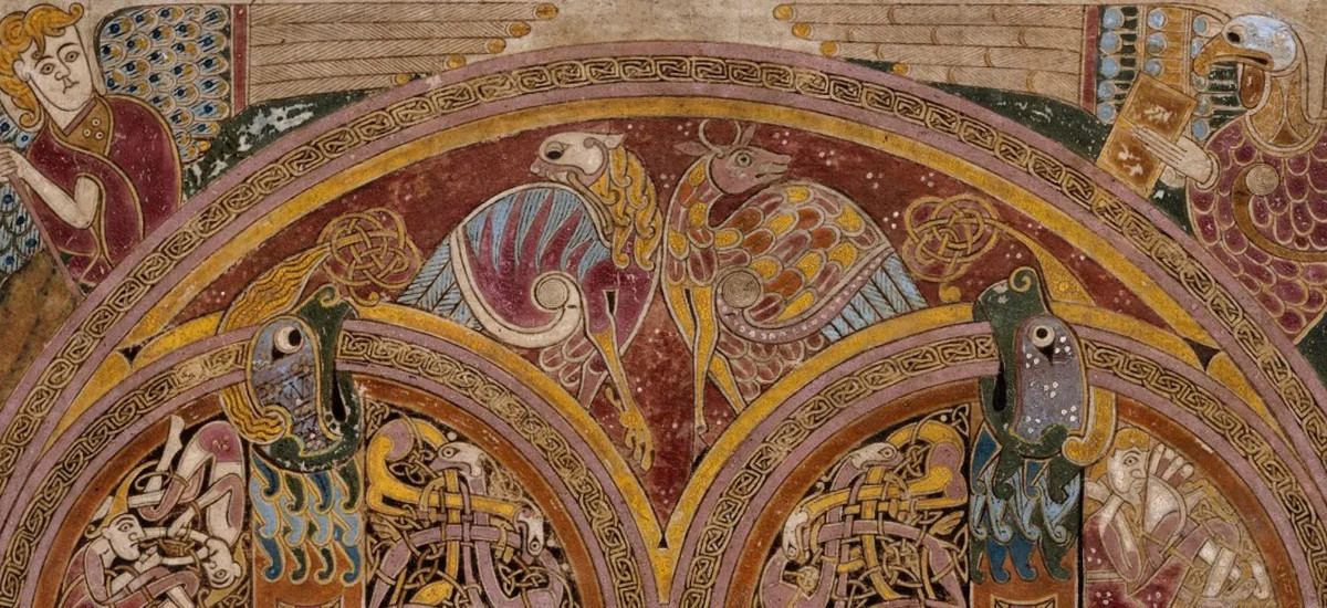 Những tu sĩ này tận tụy với St Columba - nhà truyền giáo người Ireland sống vào thế kỷ thứ sáu. St Columba được cho là người đã truyền bá Kitô giáo trên khắp Scotland. Ảnh: visittrinity.ie.