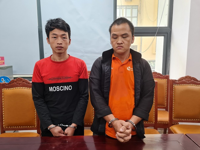 Bắt giam 2 kẻ tổ chức cho người khác trốn đi nước ngoài Bat giam 2 ke to chuc cho nguoi khac tron di nuoc ngoai