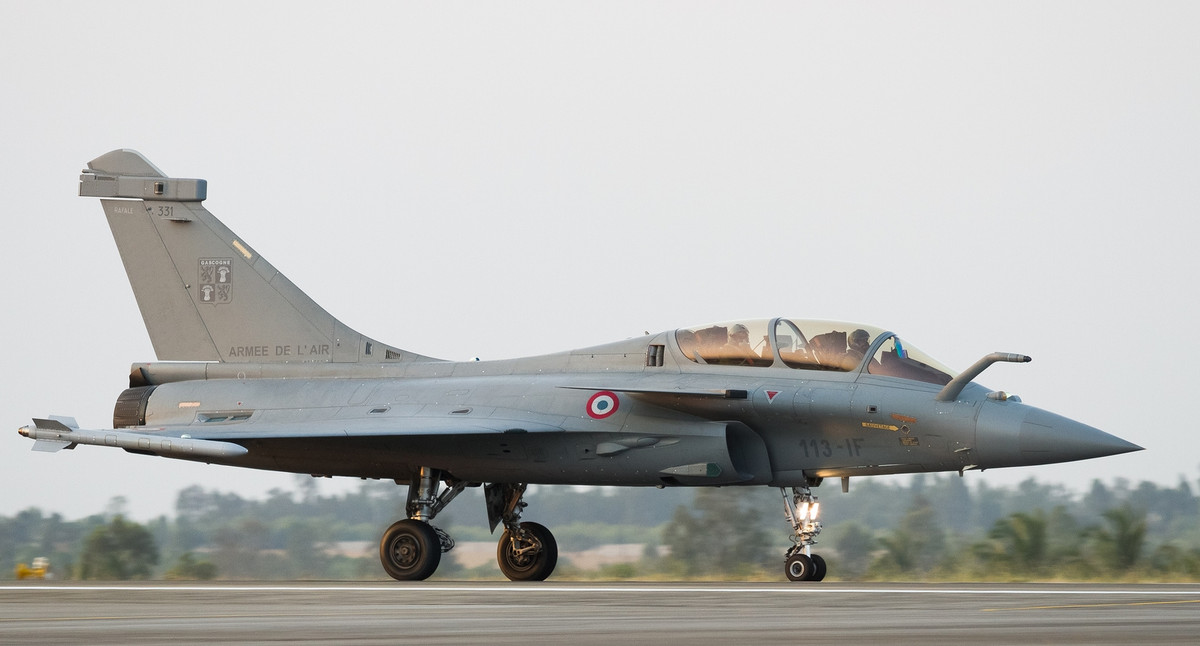 Đây được xem là cơ hội cực kỳ thuận lợi để Không quân Ấn Độ mang các tiêm kích Rafale ra thử nghiệm - loại tiêm kích đắt nhất kho vũ khí của nước này tới nay vẫn chưa tham gia vào bất cứ cuộc tập trận chung đa quốc gia nào. Nguồn ảnh: Arme d'air.