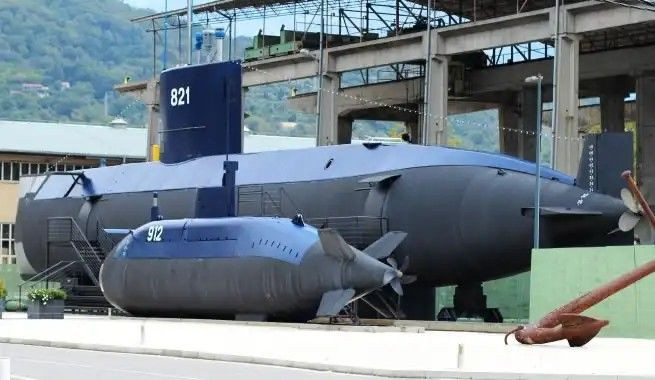 Cũng theo tờ báo này, với thiết kế như trên nhiều khả năng tàu ngầm 100 tấn do Việt Nam phát triển chỉ được sử dụng cho các nhiệm tác chiến đặc biệt dưới nước. Nguồn ảnh: Pacific.