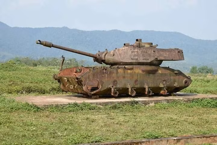  Chiến dịch Đường 9 - Khe Sanh bắt đầu được quân giải phóng phát động từ ngày 21/1/1968. Chiến dịch này được ta chủ động tổ chức nhằm "nhổ" căn cứ Khe Sanh ra khỏi khu vực Đường 9 - vốn nằm cạnh tuyến vận tải chiến lược Trường Sơn. Nguồn ảnh: Pinterest.