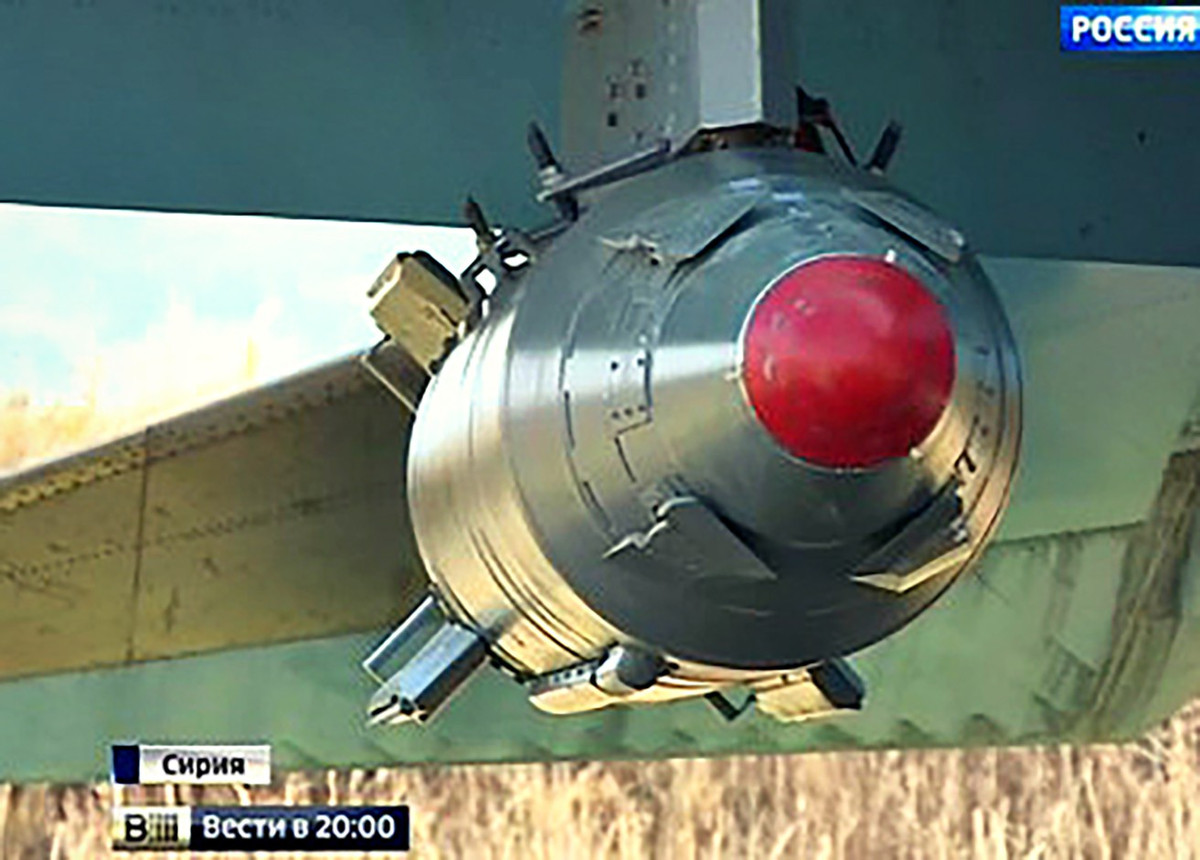 Không quân Nga tiết lộ, đòn tấn công đã phá hủy toàn bộ nơi phiến quân đang ẩn náu và diệt hàng chục tay súng thánh chiến.