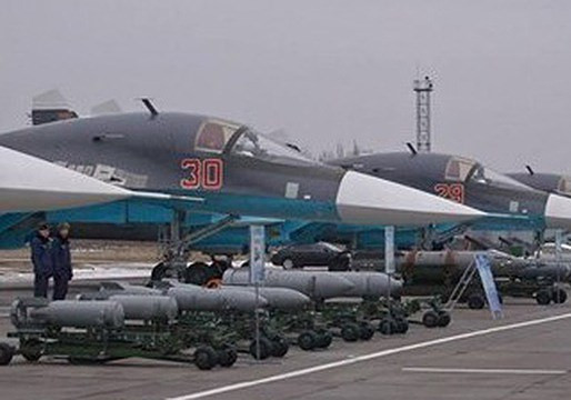 Su 34 là phương tiện mang phóng siêu bom