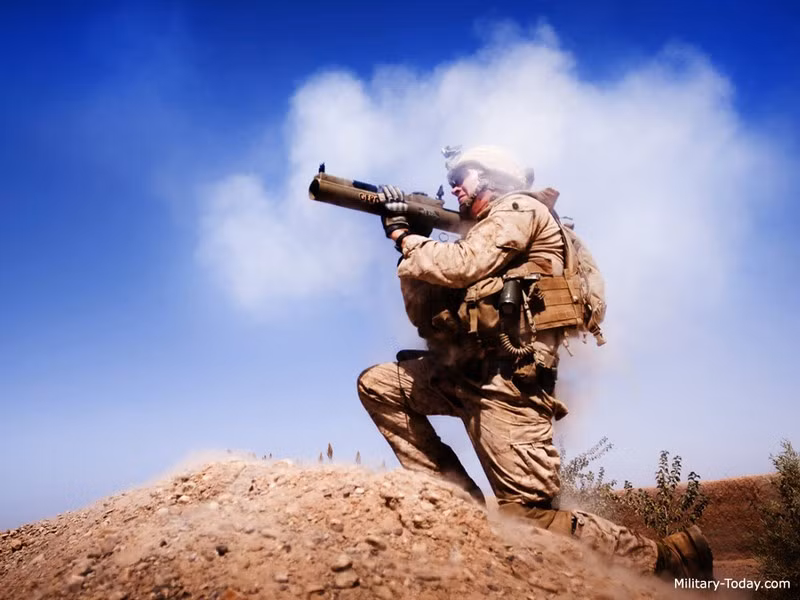 Tầm bắn hiệu quả của M72 khá hạn chế chỉ từ 170-220 m.