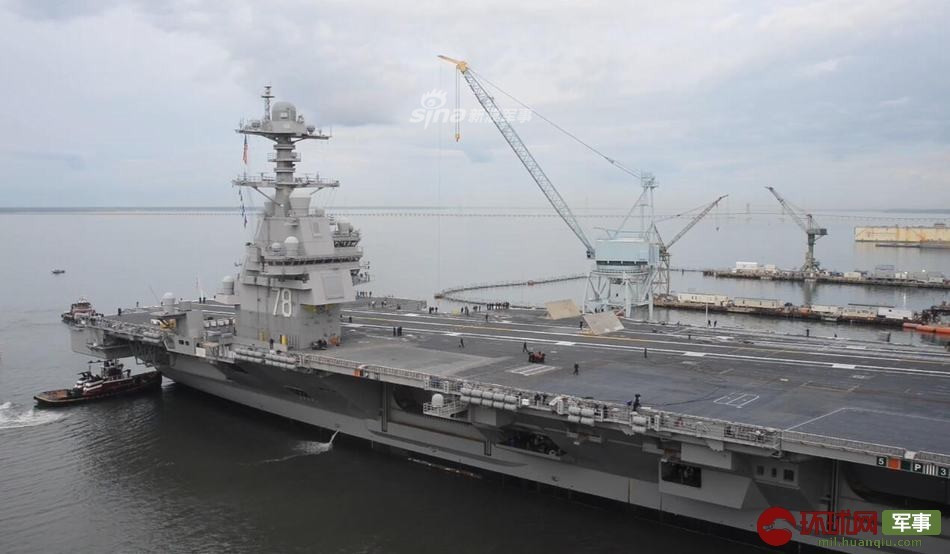 Mặc dù học thuyết quân sự của Mỹ không đề cao khả năng tự vệ của tàu sân bay (do luôn có tàu hộ tống số lượng lớn), tuy nhiên USS John F. Kennedy vẫn được trang bị vũ khí cơ bản bao gồm 2 khẩu dàn phóng tên lửa RIM-162, 2 dàn phóng tên lửa RIM-116, 3 pháo cao tốc Phalanx và bốn súng máy 12,7mm. Nguồn ảnh: Sina.