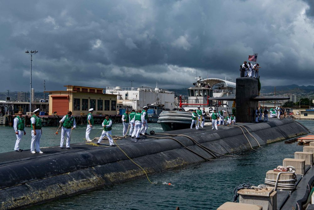 Hệ thống động cơ này cho phép tàu USS Olympia cũng như các tàu khác cùng trong lớp này di chuyển được với tốc độ 15 hả lý giờ khi nổi và tối đa 25 hải lý giờ khi lặn. Nguồn ảnh: BI.