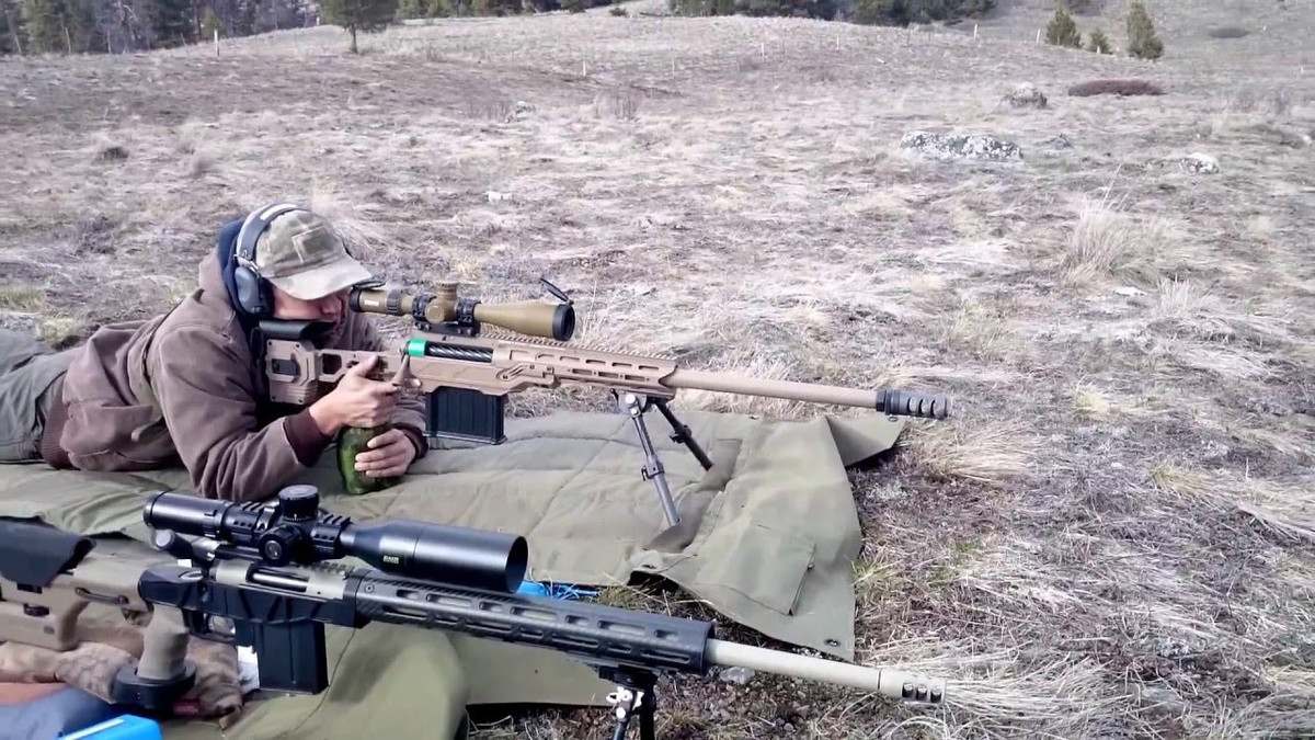 Trung tâm phân tích thị trường vũ khí thế giới TsAMTO của Nga cho biết, quân đội Ukraine dự kiến sẽ sớm nhận được lô súng trường bắn tỉa cỡ nòng lớn LRT-3 do Canada sản xuất.