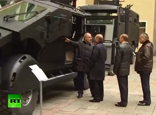 Trước đây, một số hình ảnh từng cho thấy sự xuất hiện của xe bọc thép siêu khủng dành cho lực lượng đặc biệt Nga tại bán đảo Crime. Đây là dòng xe độc đáo nhưng cũng đầy bí ẩn của Nga.