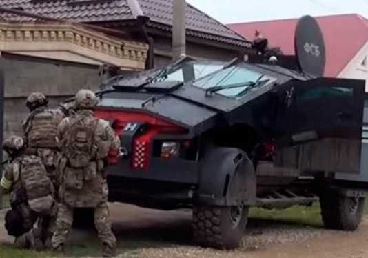 Ghế lái được thiết kế đặc biệt cho phép binh sĩ từ trong xe có thể quan sát toàn cảnh chiến trường.