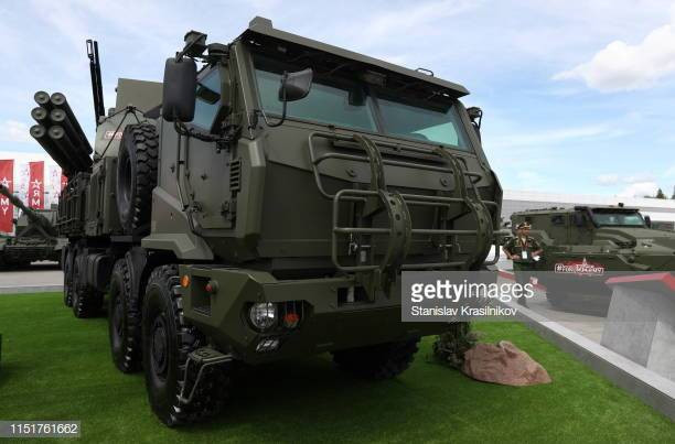 Việc hoàn thiện hệ thống Pantsir-SM của Nga khiến các đối thủ lo ngại đặc biệt. Việc quyết định triển khai hệ thống này sang Syria sẽ giúp các đối thủ có lý do để lo ngại nếu tiếp tục tấn công vào căn cứ Nga hoặc vào các vị trí quan trọng của đông minh Syria.