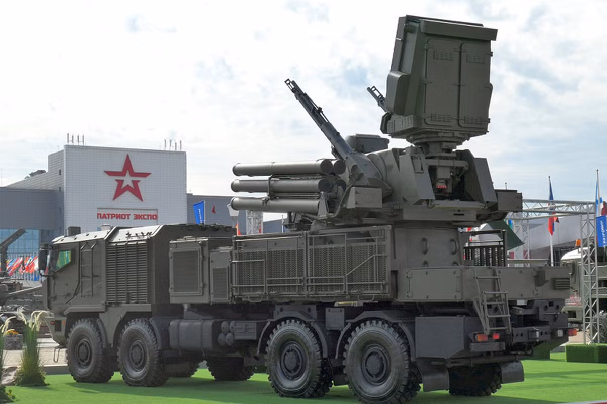 Tính năng tác chiến của Pantsir-SM được đánh giá tăng 1,5 - 2 lần so với phiên bản tiêu chuẩn.