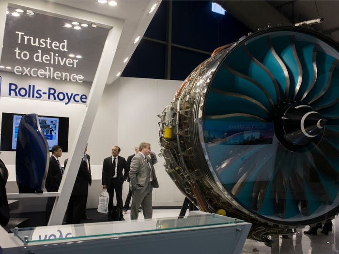 Đứng ở vị trí 17 vẫn là một tập đoàn của Anh - đó là Rolls-Royce - cái tên được biết tới với dòng xe hơi đắt đỏ và "sang chảnh" bậc nhất thế giới này thực ra lại rất "có số má" trong thị trường sản xuất động cơ phản lực. Nguồn ảnh: BI.