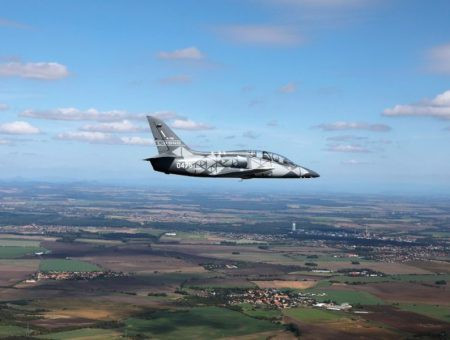 L-39NG là một dòng máy bay tấn công hạng nhẹ mới do Aero Vodochody phát triển chủ yếu cho Không quân Séc. Máy bay L-39NG được triển khai trong các nhiệm vụ huấn luyện trên không cơ bản và nâng cao, tấn công chớp nhoáng, trinh sát cũng như hỗ trợ không lực tầm gần.